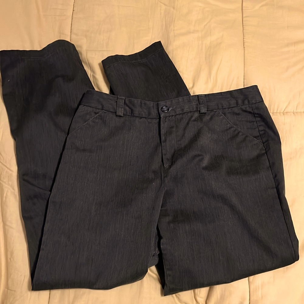 Dockers Ladies dress pants 14 Med dark gray